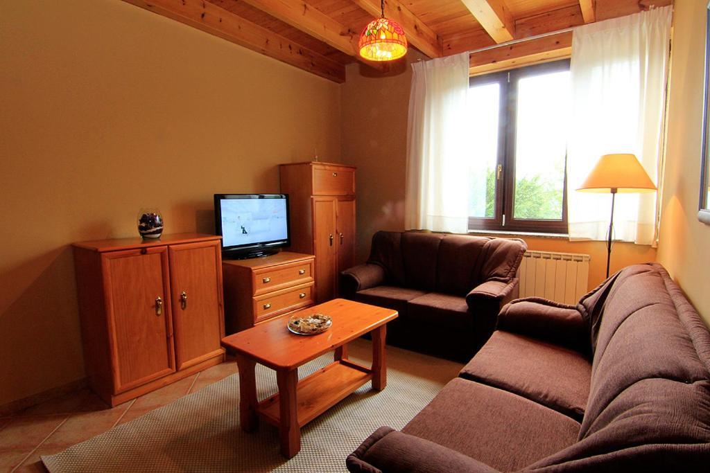 Apartamentos Rurales "Les Escueles De Collia" Exterior photo